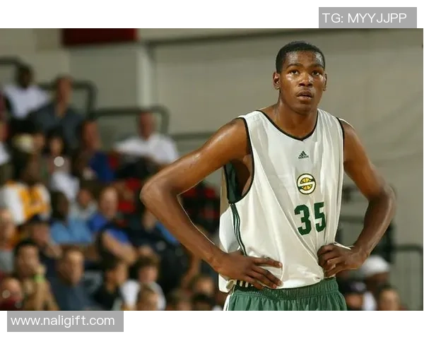 张伟专访：从青涩少年到篮球巨星的成长之路回顾